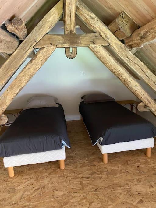 Gite L'Atelier D'Emile Baigneux-les-Juifs Bagian luar foto